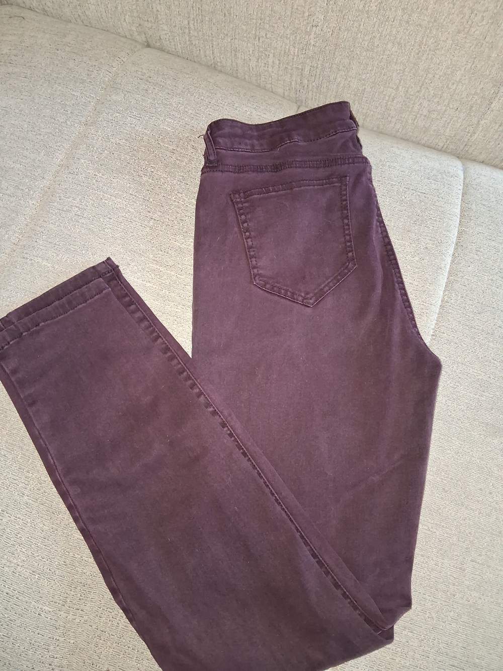 Women’s Slim Fit Jeans in Deep Burgundy Sz 10 30" Waist